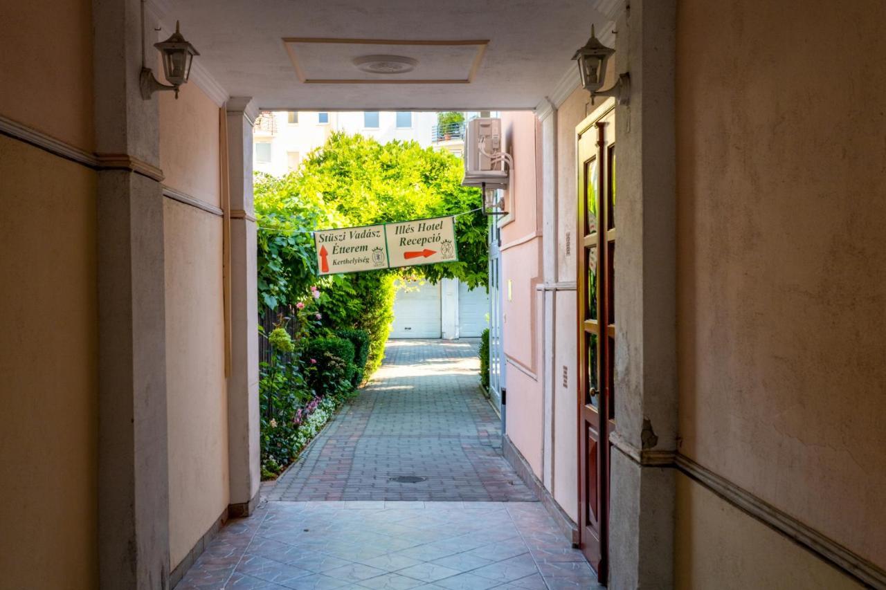 Illes Hotel Szeged Luaran gambar