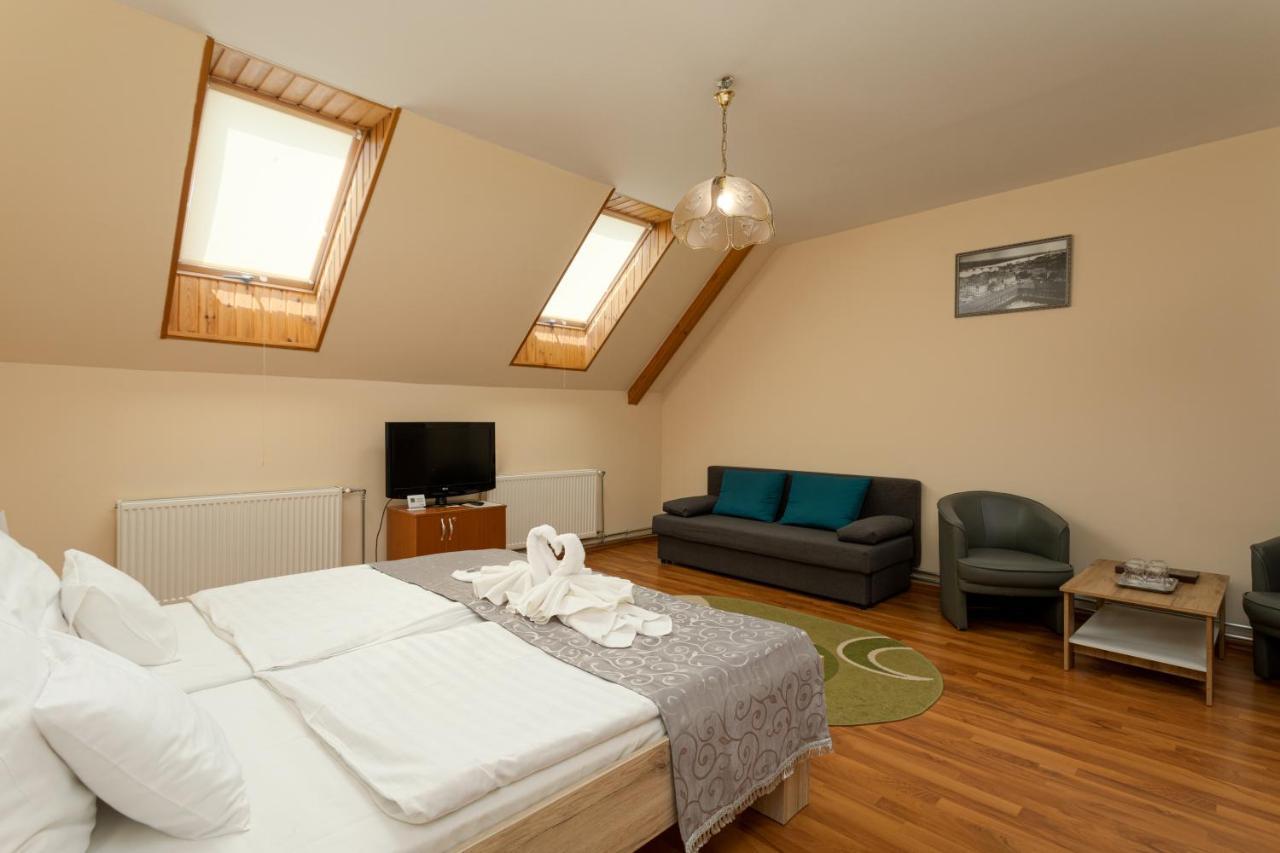 Illes Hotel Szeged Luaran gambar